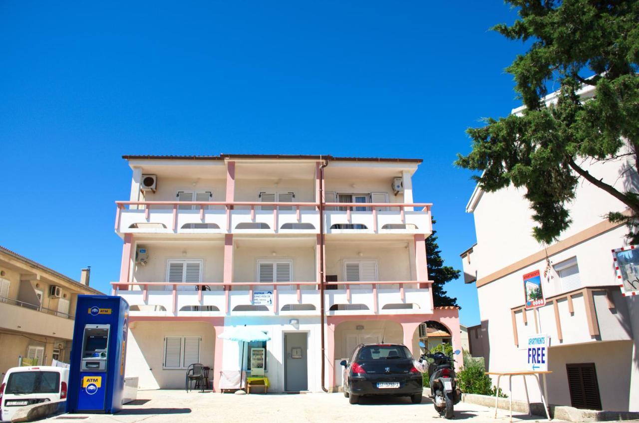 Apartmani Vidusin Novalja Bagian luar foto
