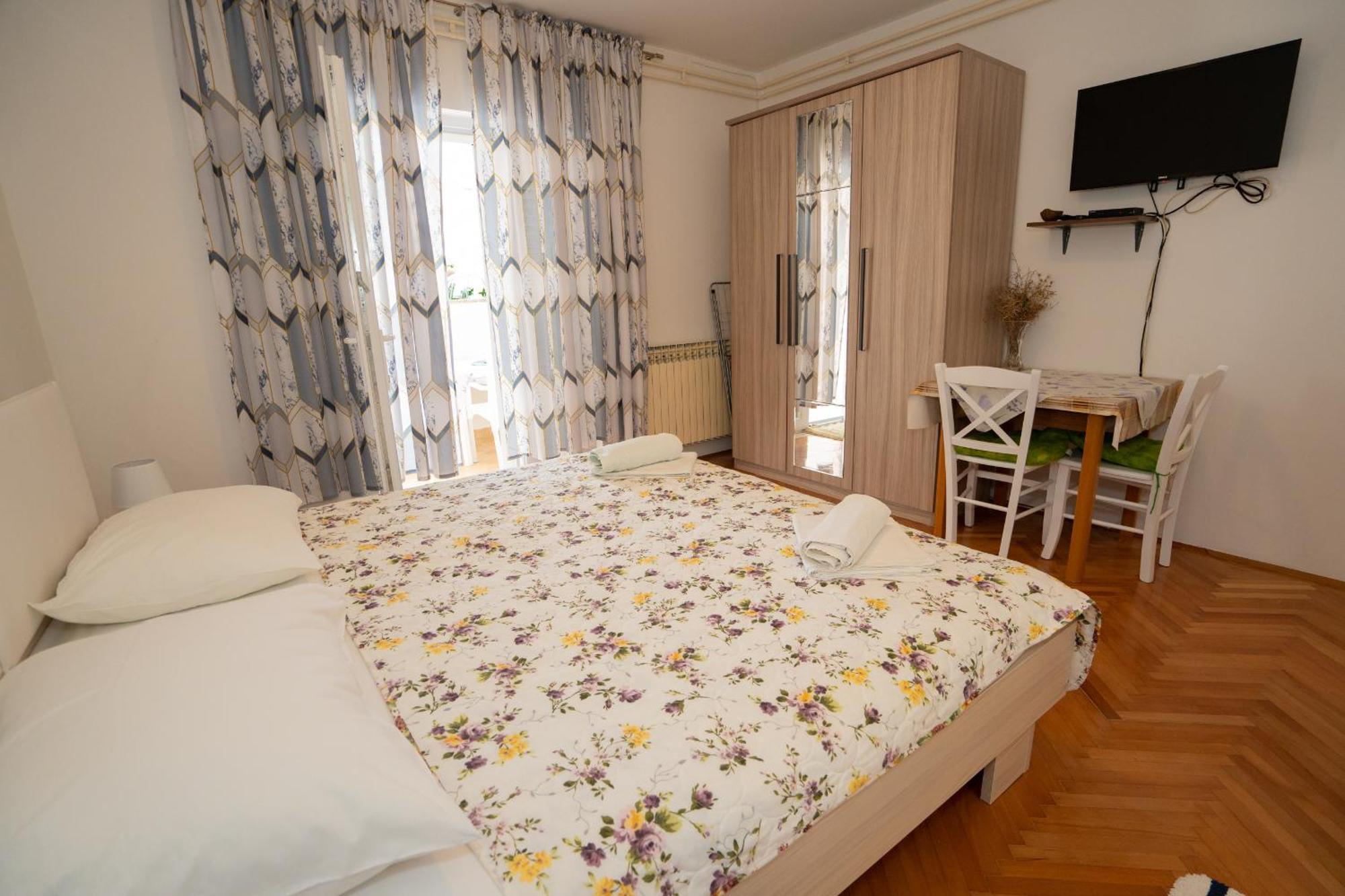 Apartmani Vidusin Novalja Bagian luar foto